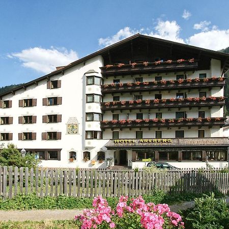 Heart Hotel Arlberg Санкт-Антон-ам-Арльберг Екстер'єр фото