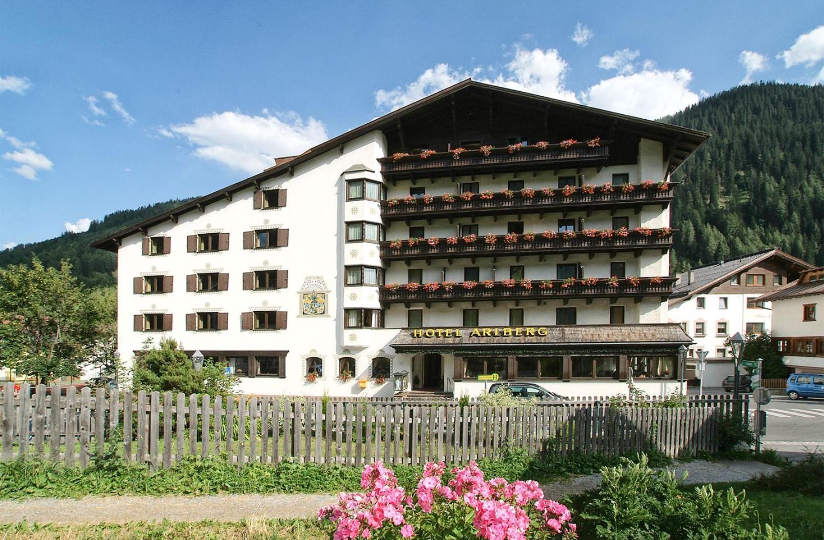 Heart Hotel Arlberg Санкт-Антон-ам-Арльберг Екстер'єр фото