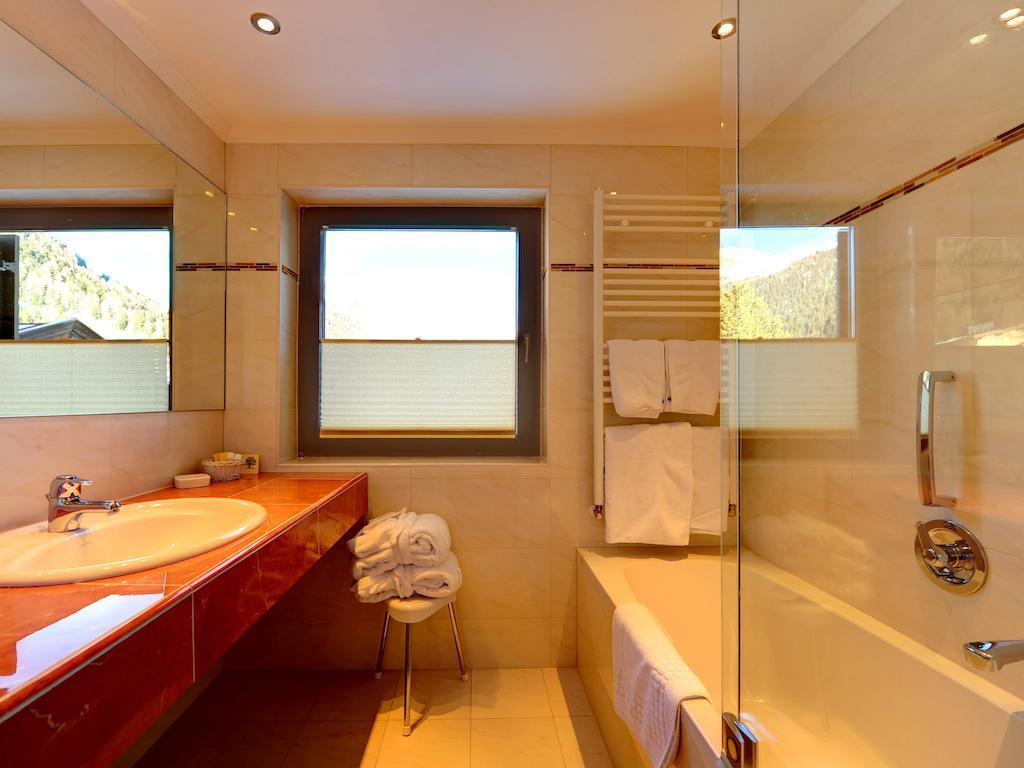 Heart Hotel Arlberg Санкт-Антон-ам-Арльберг Екстер'єр фото